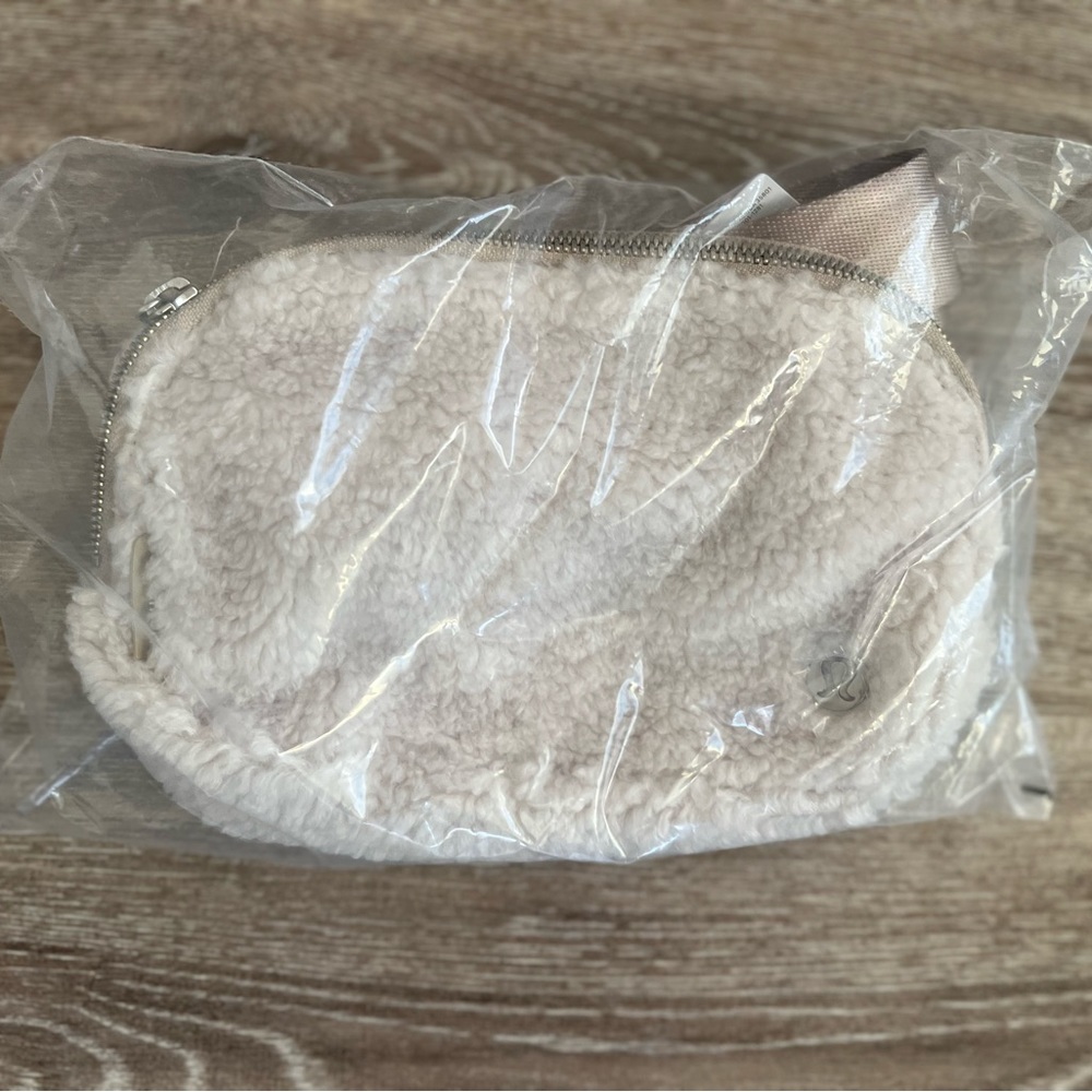 Lululemon Fleece Everywhere Belt Bag